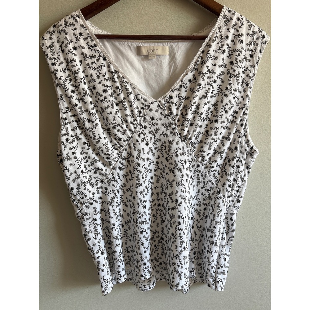 LOFT Y2K Black White Ditsy Floral Sleeveless V Neck Blouse